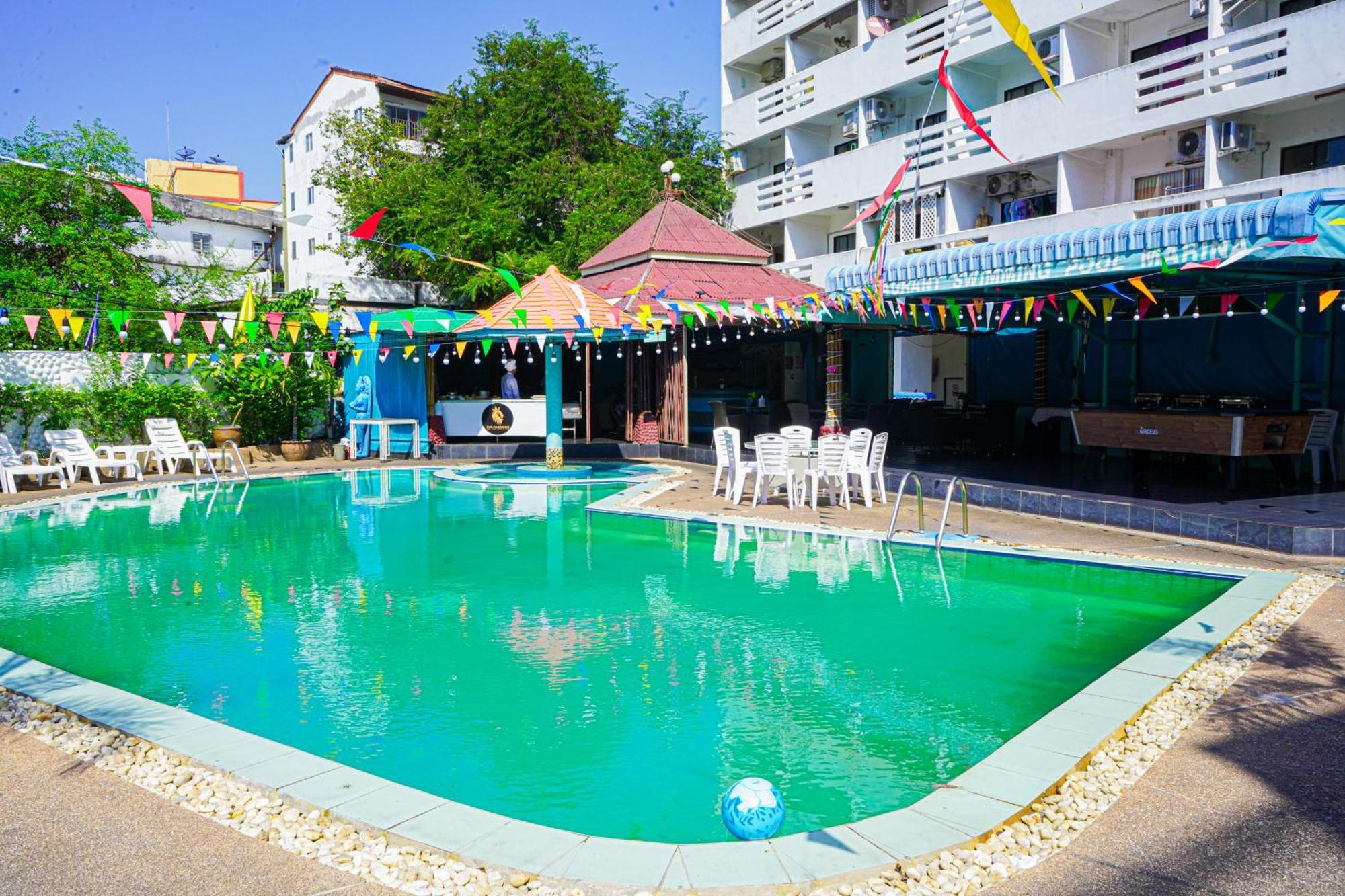 Aparthotel Marine paradise Encore à Pattaya Extérieur photo